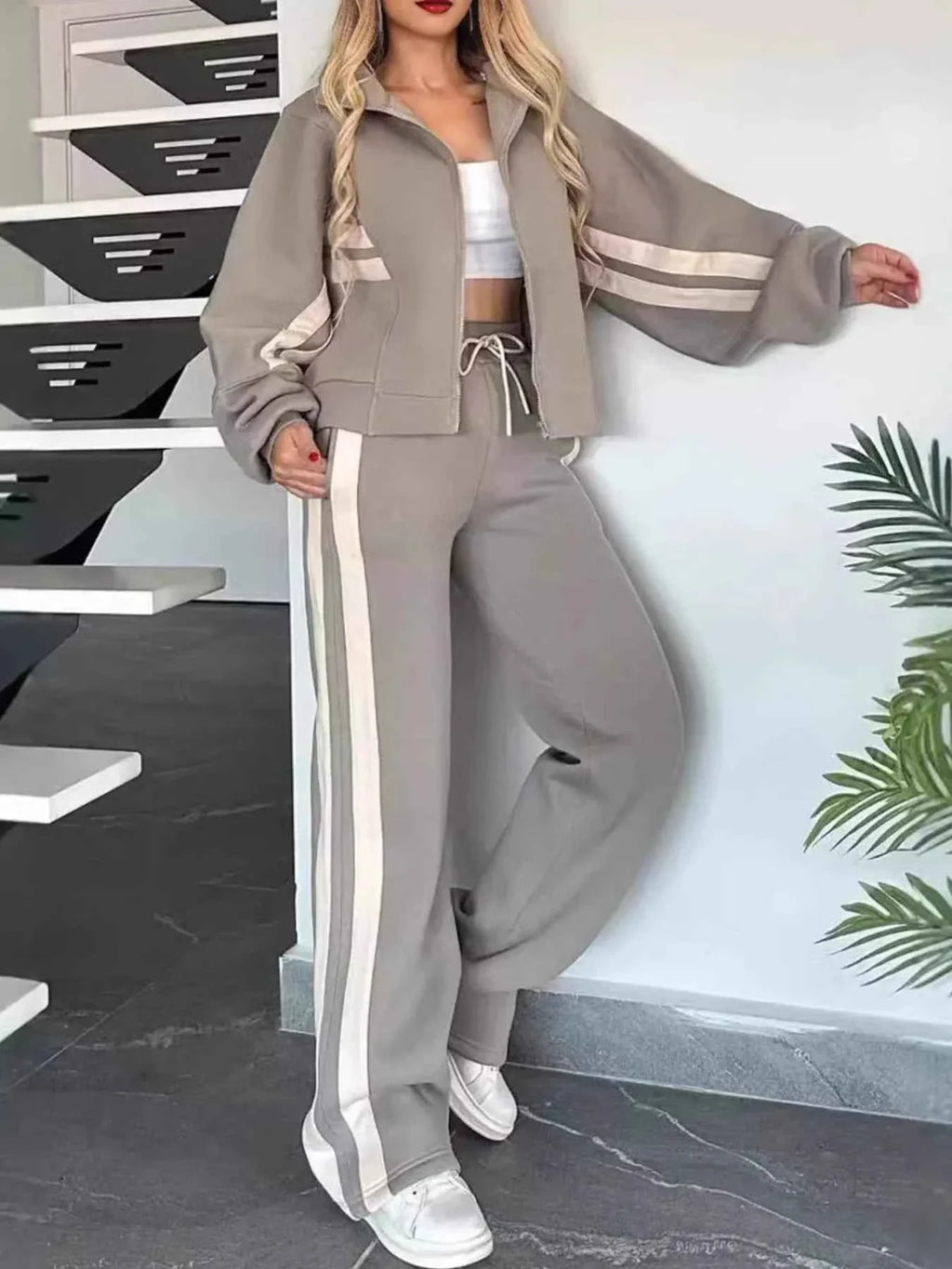 Plus Stripes Zip Set: Full-Size Comfort Duo