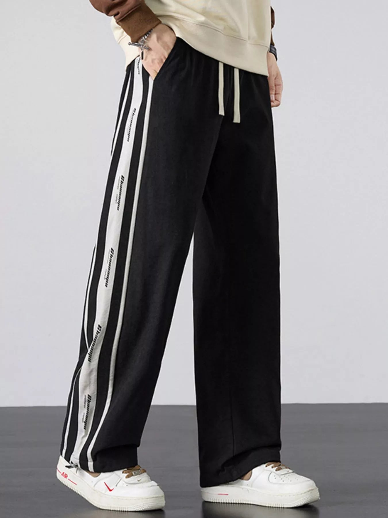 Men's Striped Side Loose Fit Casual Pants