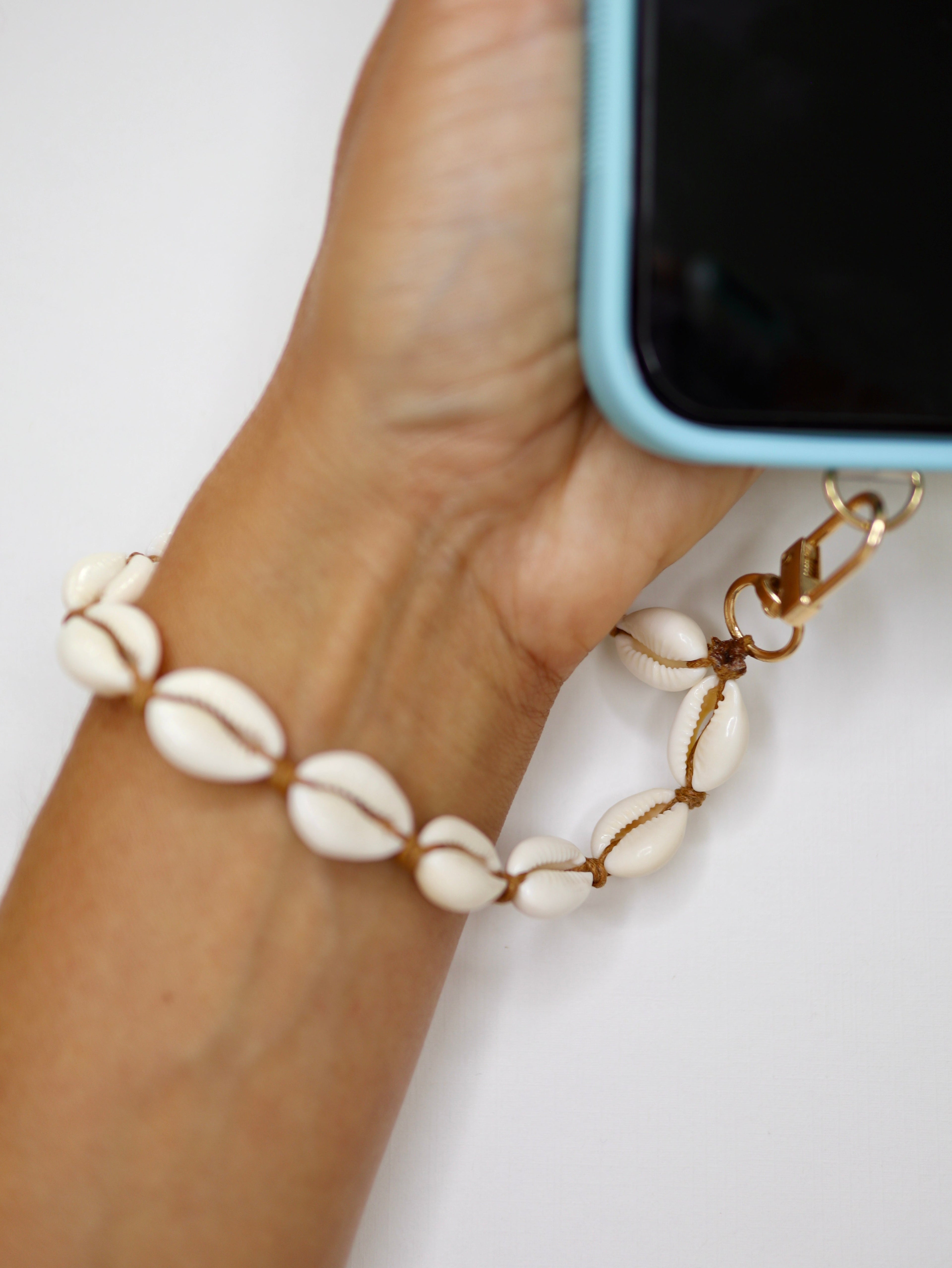 Shell Phone Lanyard