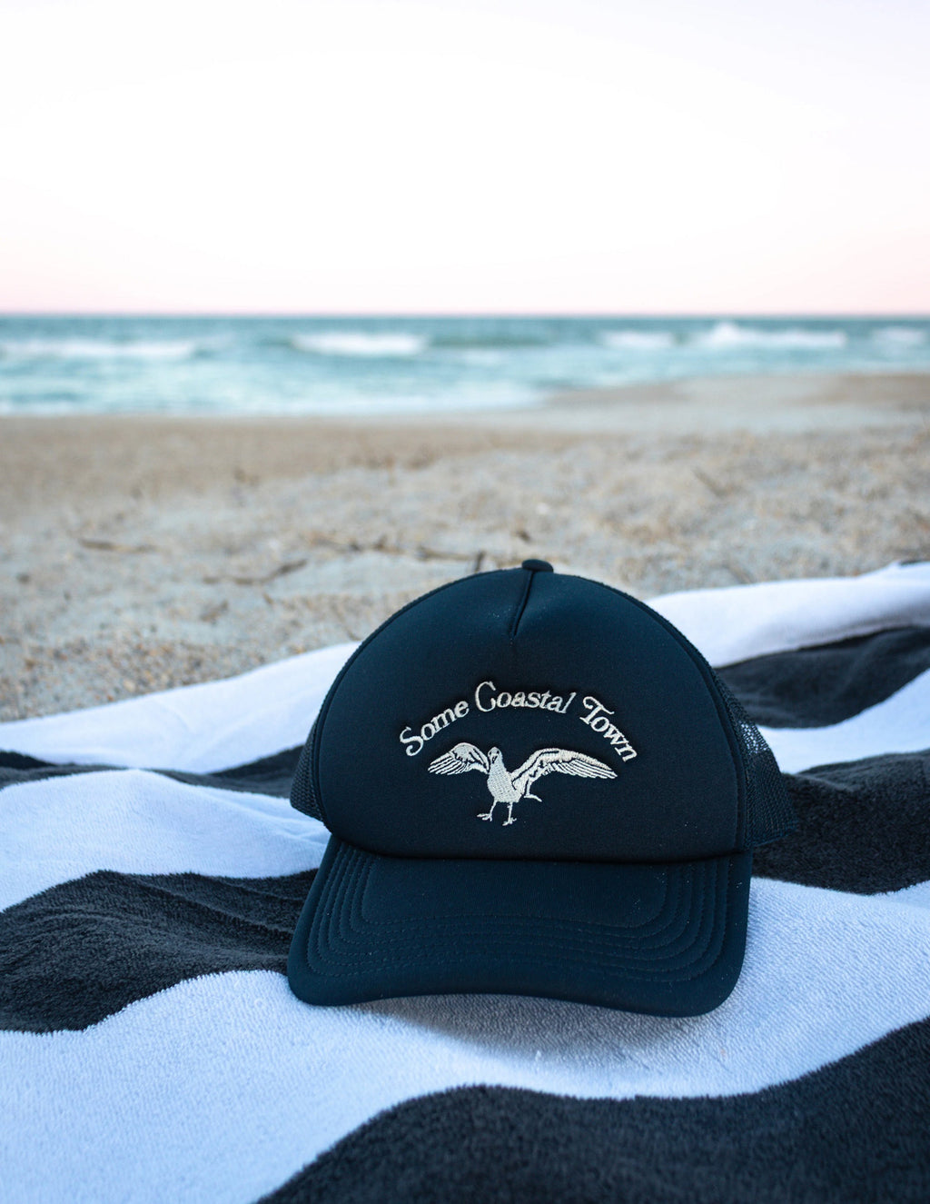 Flight Trucker Snapback Hat - Navy Seagull Graphic