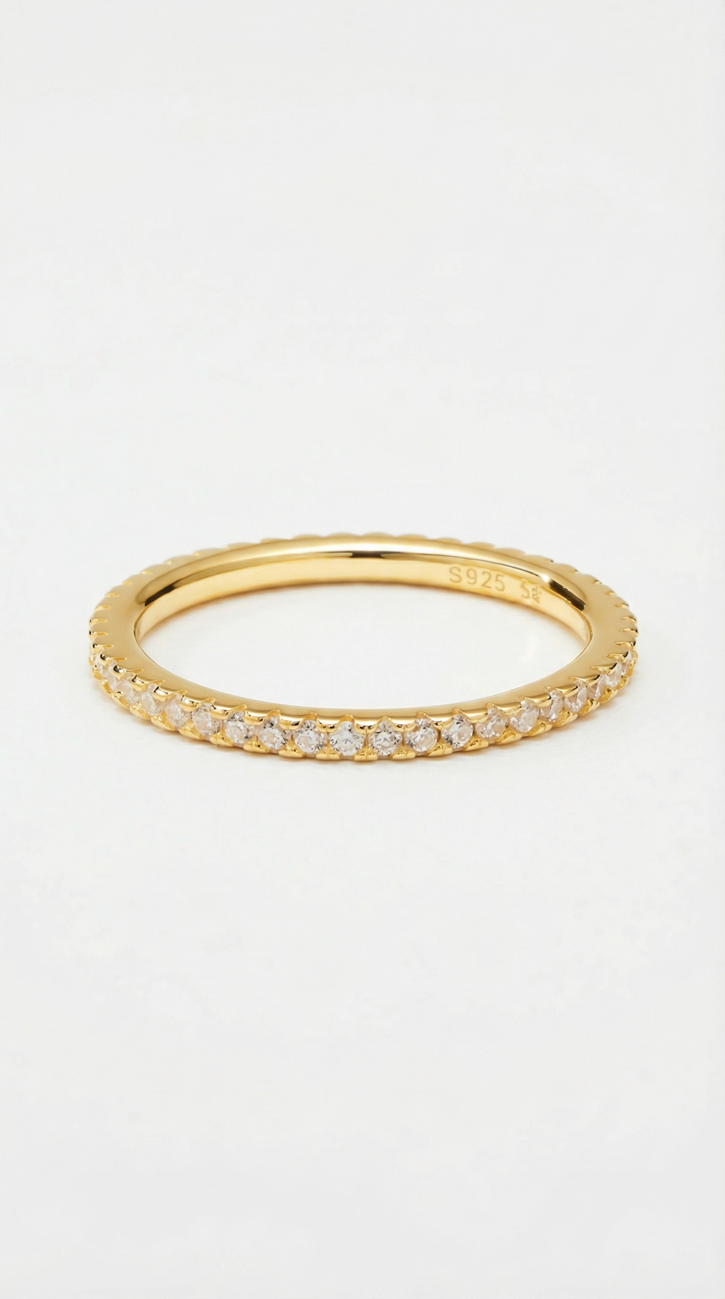 The M Essential Pavé Band