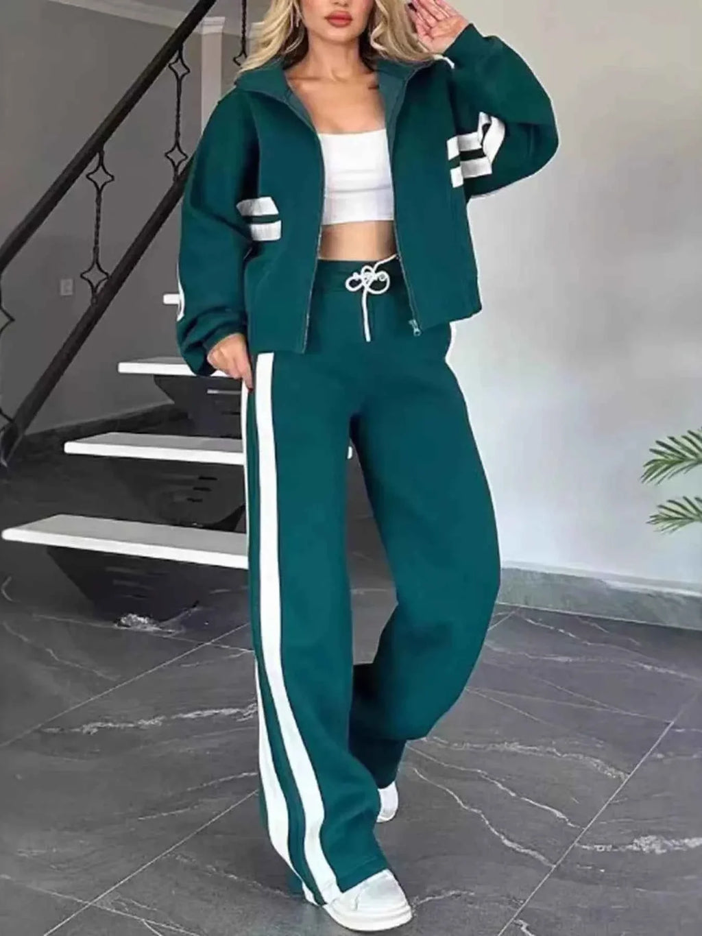 Plus Stripes Zip Set: Full-Size Comfort Duo